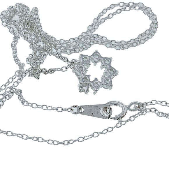 Sterling Silver Cubic Zirconia Circle Star Snowflake Pendant Necklace 16"-18" - Picture 4 of 5